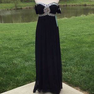 NWT City Triangles Black Gown